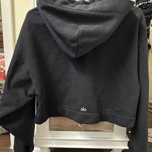 ALO Yoga Women's Black Cropped Hoodie